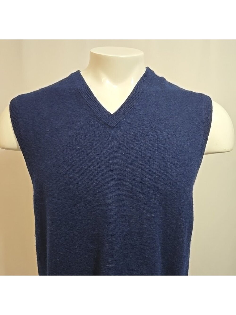 Joseph & Lyman Cashmere Sweater Vest Mens Size Medium Blue V Neck Preppy Knit